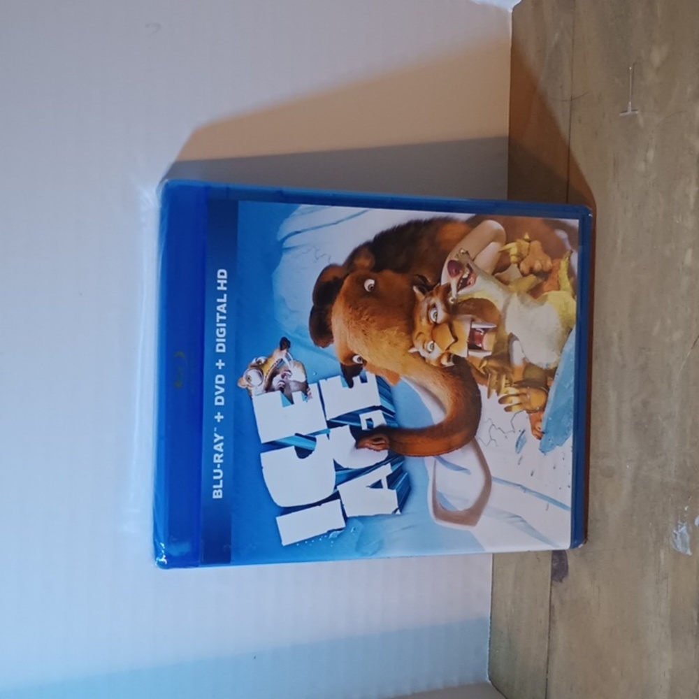 Ice Age blue ray and dvd